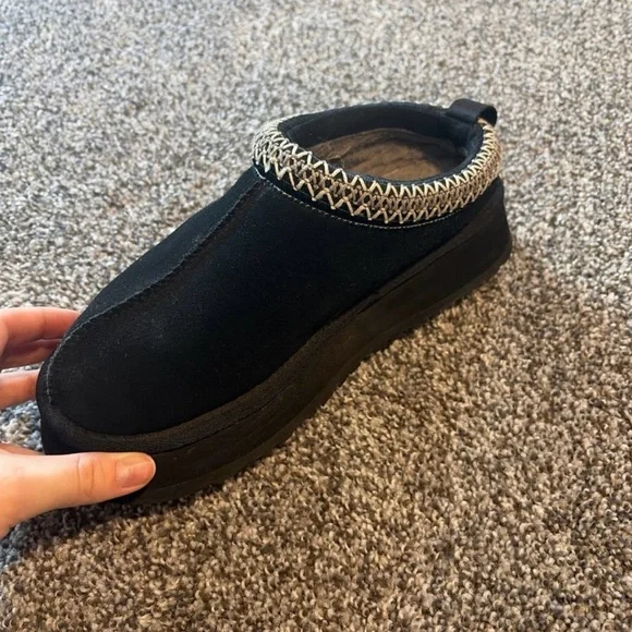 Ugg Tazz Platform Slippers Black Size 8 EUC! - Picture 3 of 7